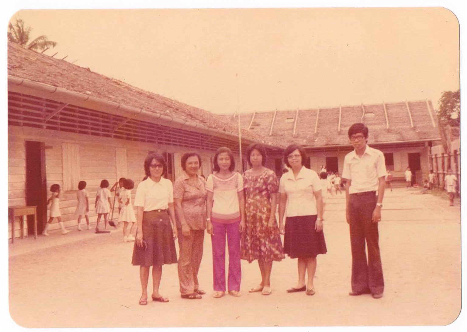 1977_02